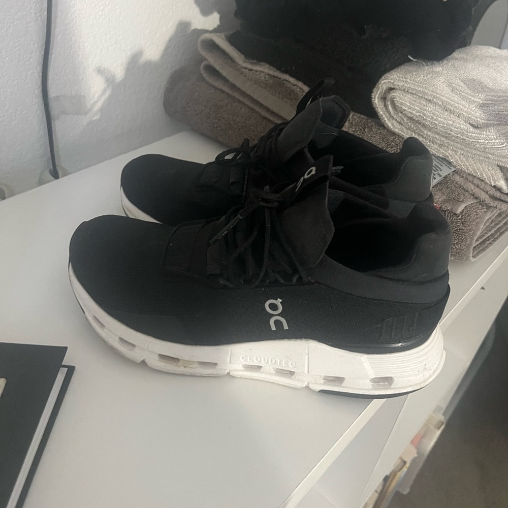 Womens On Cloud Cloudnova sneakers